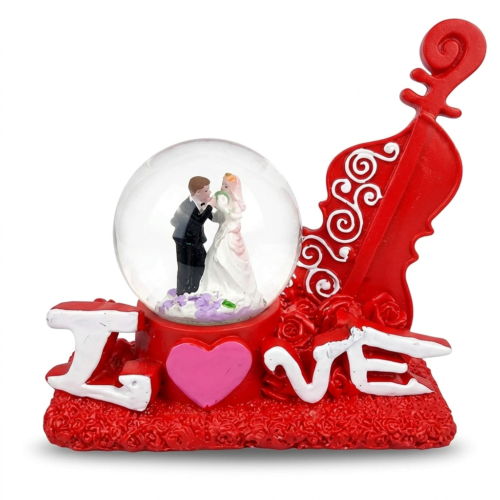 Romantic Couple Showpiece